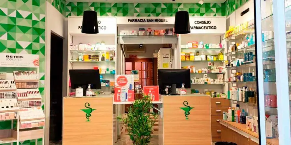 mostrador-para-farmacia-cumbres-mayores