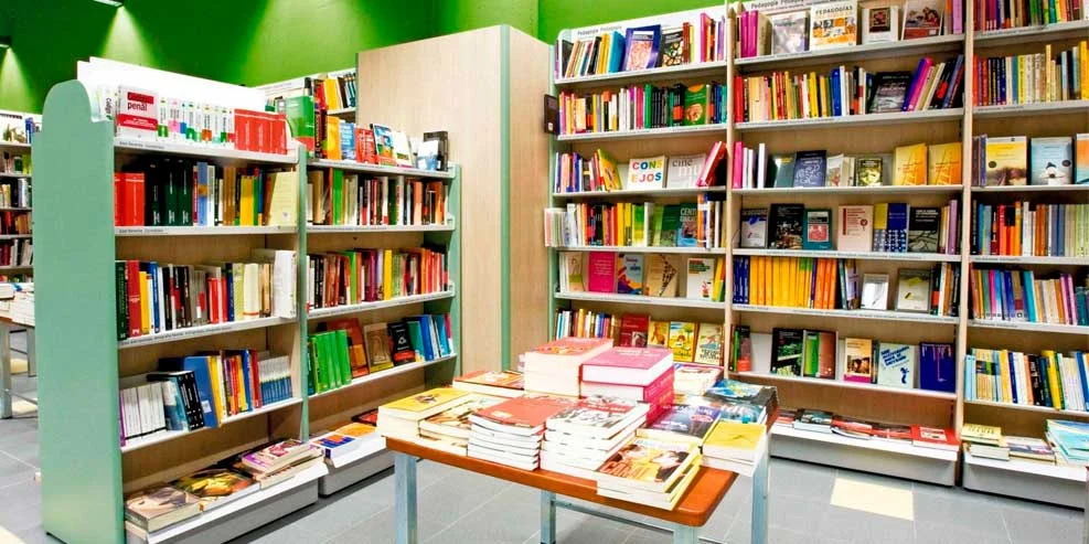 Mobiliario para tiendas 70 estanteria-para-papelerias-y-librerias